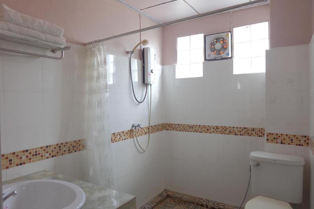 באן הואהשאי Thaveesinh Hotel מראה חיצוני תמונה