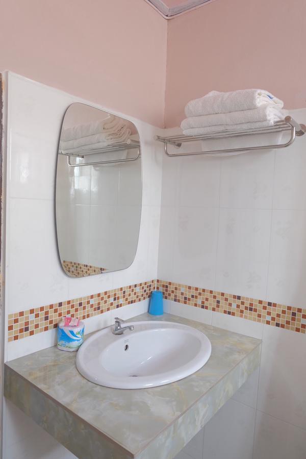 באן הואהשאי Thaveesinh Hotel מראה חיצוני תמונה